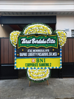 Papan Bunga Duka di Bangun Purba