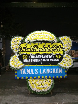 Papan Bunga Duka di Bangun Purba